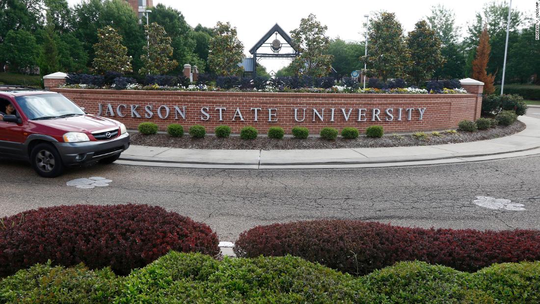 ‘We’re living in a nightmare’: Jackson university students take online classes, leave campus amid city’s ongoing water crisis