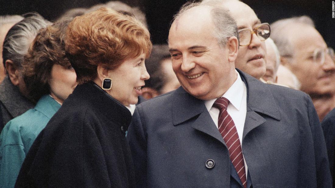 Opinion: Mikhail Gorbachev's love affair changed his country -- and the world