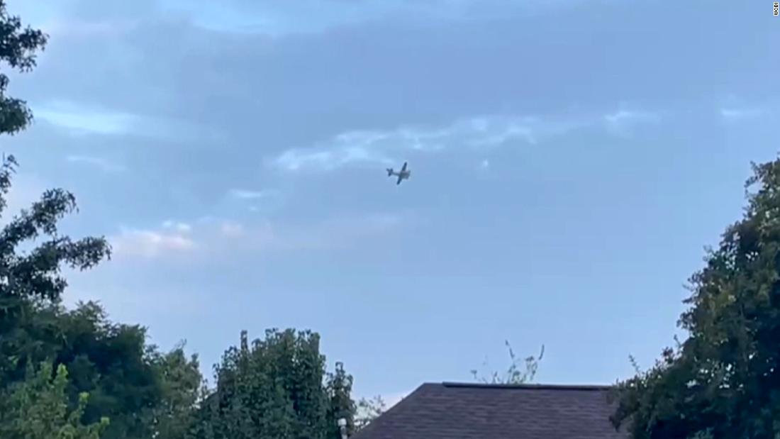 Plane circling Mississippi lands in field. Source says pilot is in custody after alleged Walmart threat – CNN
