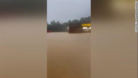 Inundações no condado de Chattanooga, Geórgia, domingo.