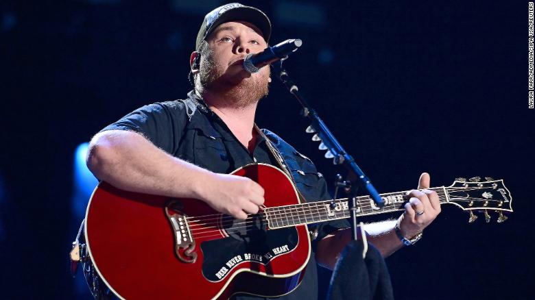 Luke Combs refunded a concert over the weekend because his voice wasn’t up to par