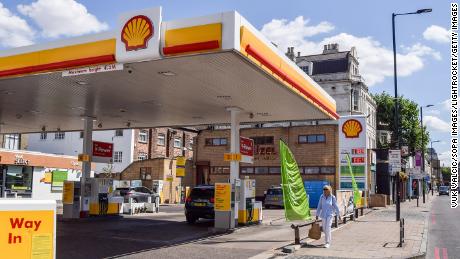 Shell told CNN that it is rapidly increasing its investment in the environment. 
