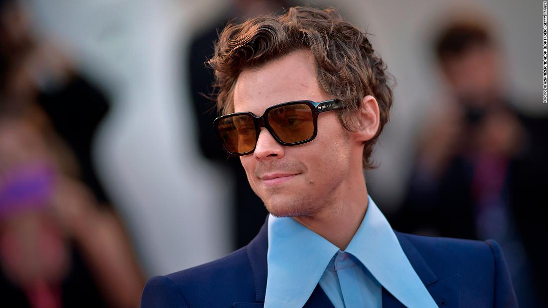 Harry Styles jokes about that Chris Pine spitting speculation – CNN