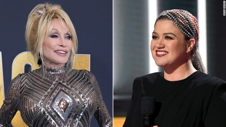 Dolly Parton and Kelly Clarkson duet on ‘9 to 5’