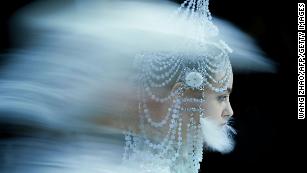 TOPSHOT - A model displays a creation from the Heaven Gaia by Xiong Ying during the China Fashion Week in Beijing on September 4, 2022. (Photo by WANG ZHAO / AFP) (Photo by WANG ZHAO/AFP via Getty Images)