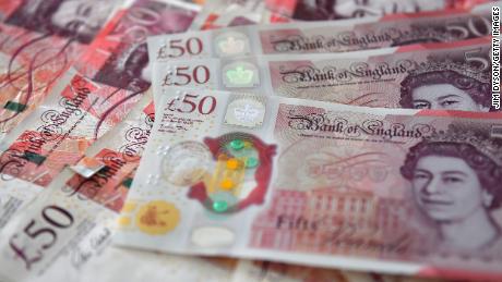 In Großbritannien gibt es mehr als 4,7 Millionen Banknoten mit dem Gesicht der Königin.  Sie werden alle ersetzt  