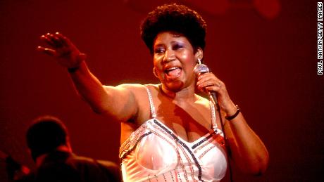 Aretha Franklin performs in Chicago in March 1992. 