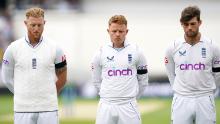 England's Ben Stokes (left), Ollie Pope (center) and Ben Fawkes observed a minute's silence following the death of Queen Elizabeth II on Thursday.