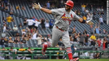 Albert Pujols reaches HR No. 697 to pass A-Rod for career home runs as Cardinals beat Pirates