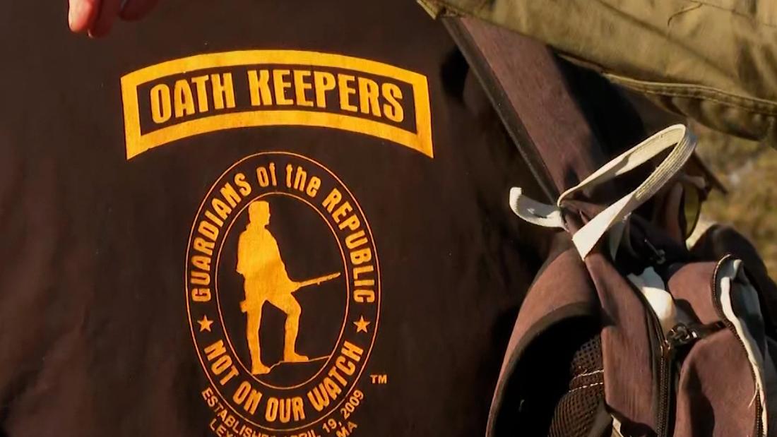 How the Oath Keepers have recruited people in power – CNN Video