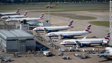 puedes llevar perros en el aeropuerto de heathrow