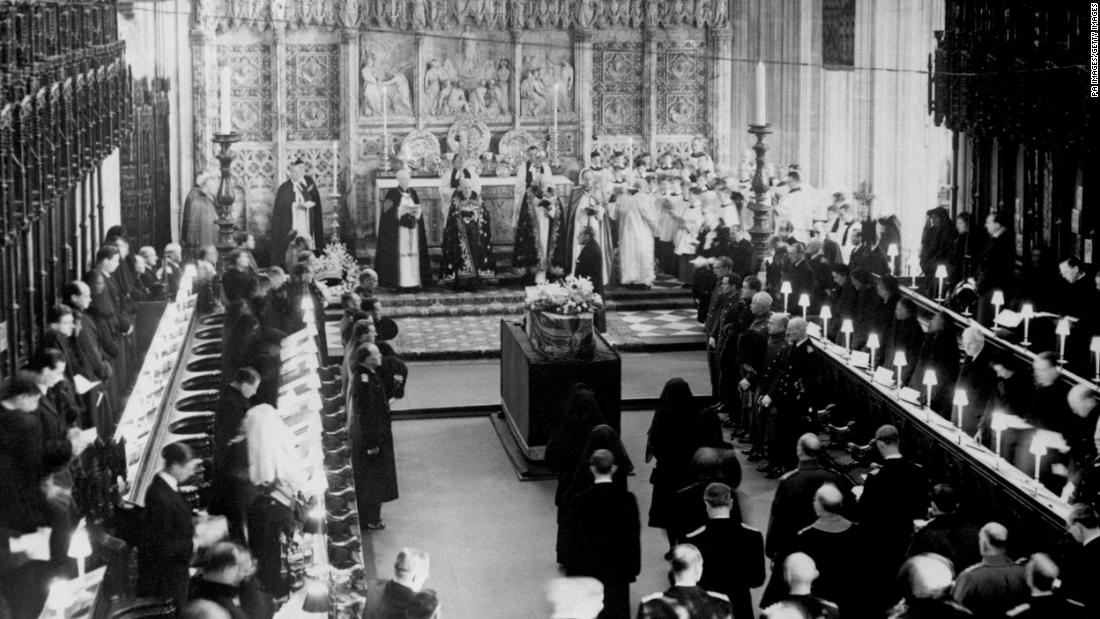 The King&#39;s funeral is held at St. George&#39;s Chapel in Windsor Castle on February 15, 1952.
