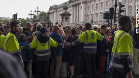 Crowds have been growing in London in the run-up to the Queen&#39;s funeral. 