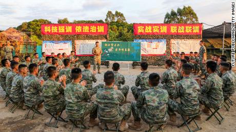 Los ejércitos chino y ruso comparten debilidades potenciales, según un nuevo informe de EE. UU.