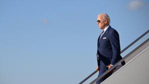 TOPSHOT - US President Joe Biden steps off Air Force One upon arrival at Andrews Air Force Base in Maryland on September 14, 2022. (Photo by MANDEL NGAN / AFP) (Photo by MANDEL NGAN/AFP via Getty Images)