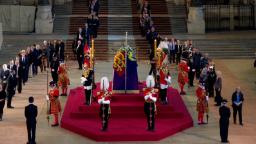 220915081740 vid thumb queen state hp video Video: Queen Elizabeth II now lying in state at Westminster Hall
