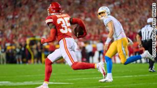 Kansas City Chiefs shock San Diego Chargers with 21-14 victory, NFL