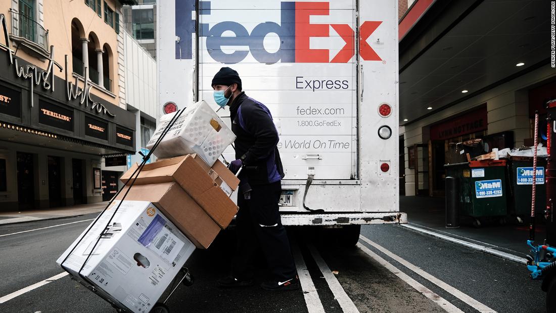 FedEx warns of a global recession, cutting sales forecast by half a billion dollars
