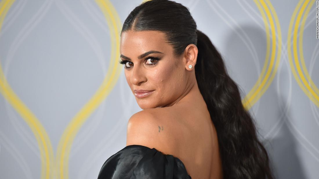 Lea Michele mocks rumor that she s illiterate CNN