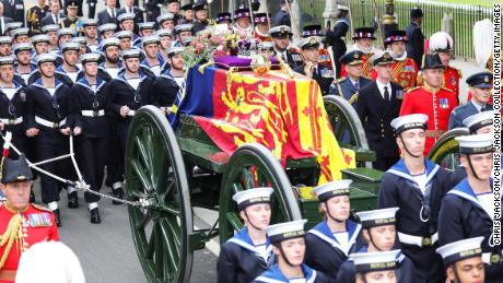 The Queen's coffin was carried on the State Gun Carriage.