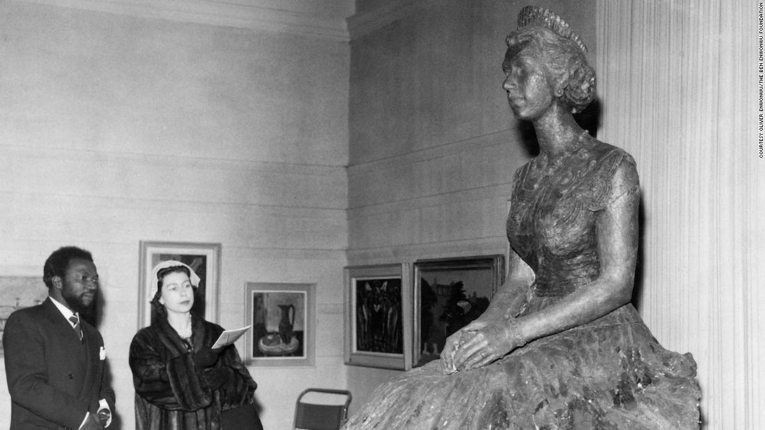 'She sat for him 12 times': The Nigerian artist who made a bronze sculpture of Queen Elizabeth II