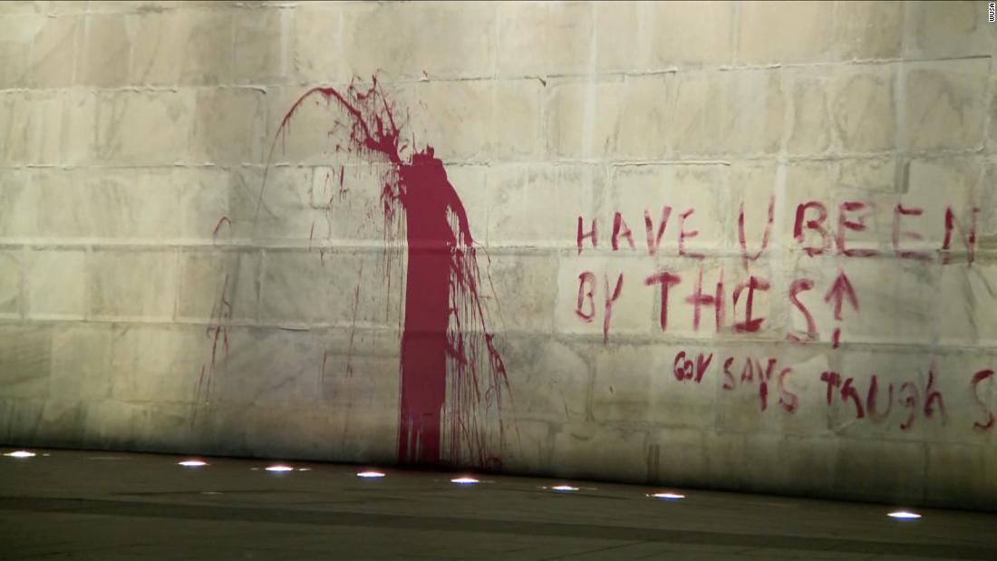 220920181920 washington monument vandized super tease Washington Monument Destroyed With Red Paint