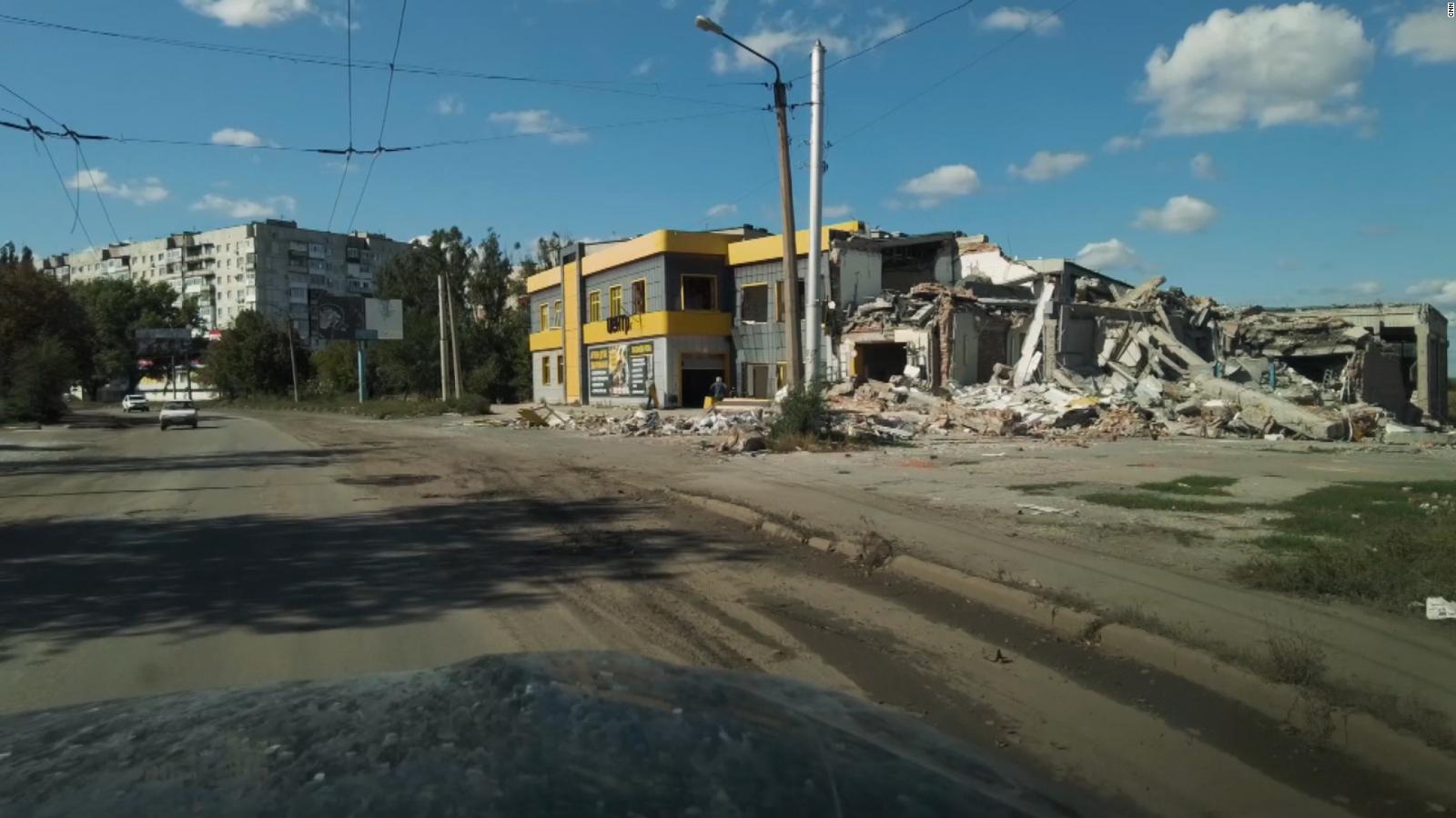 Russian mercenaries bombard Ukrainian city of Bakhmut as Moscow