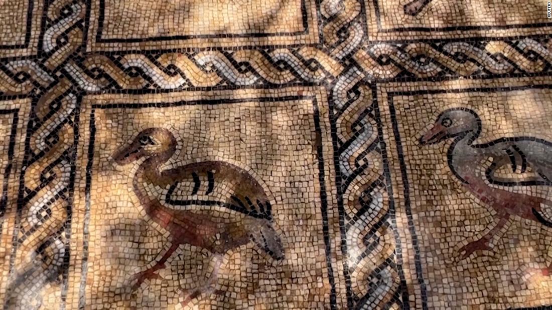Gaza farmer discovers Byzantine-era mosaic – CNN Video