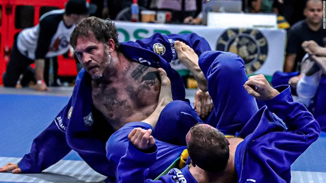 Tom Hardy makes a surprise appearance at a martial arts tournament