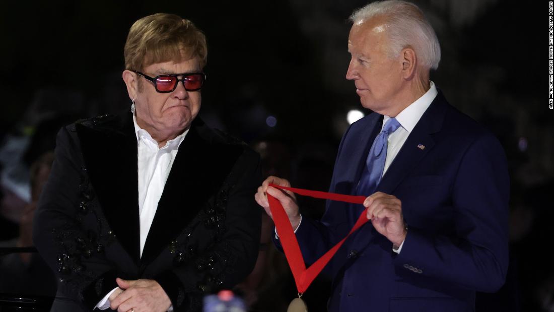 Watch: The surprise that brought Elton John to tears at White House – CNN Video