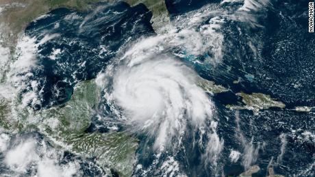 Live updates: Florida braces for Hurricane Ian