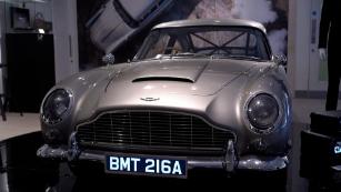 Los nuevos super carros de Aston Martin presentes en el Salón del Automóvil  Ginebra - CNN Video