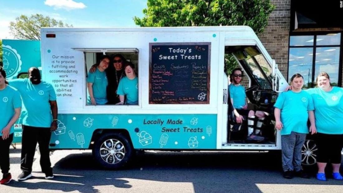 Food truck employing workers with special needs receives $5,000 grant