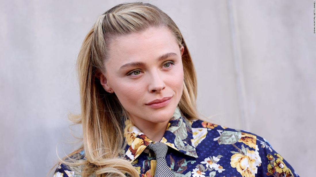 Chloë Grace Moretz says viral meme made her 'super self-conscious' about her body