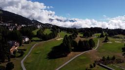 Lapangan golf Swiss yang megah |  CNN