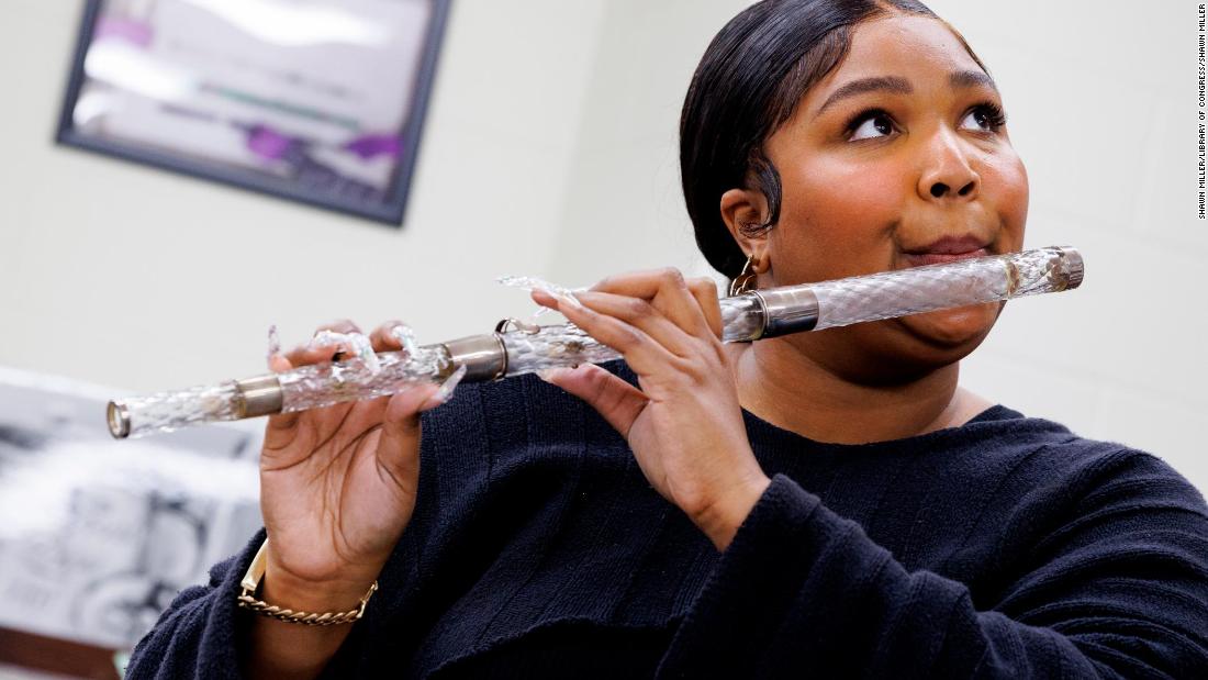 Watch: Lizzo plays James Madison’s 200-year-old crystal flute onstage in DC – CNN Video