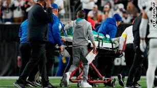 Another Dolphins Quarterback Exits With a Head Injury - The New York Times