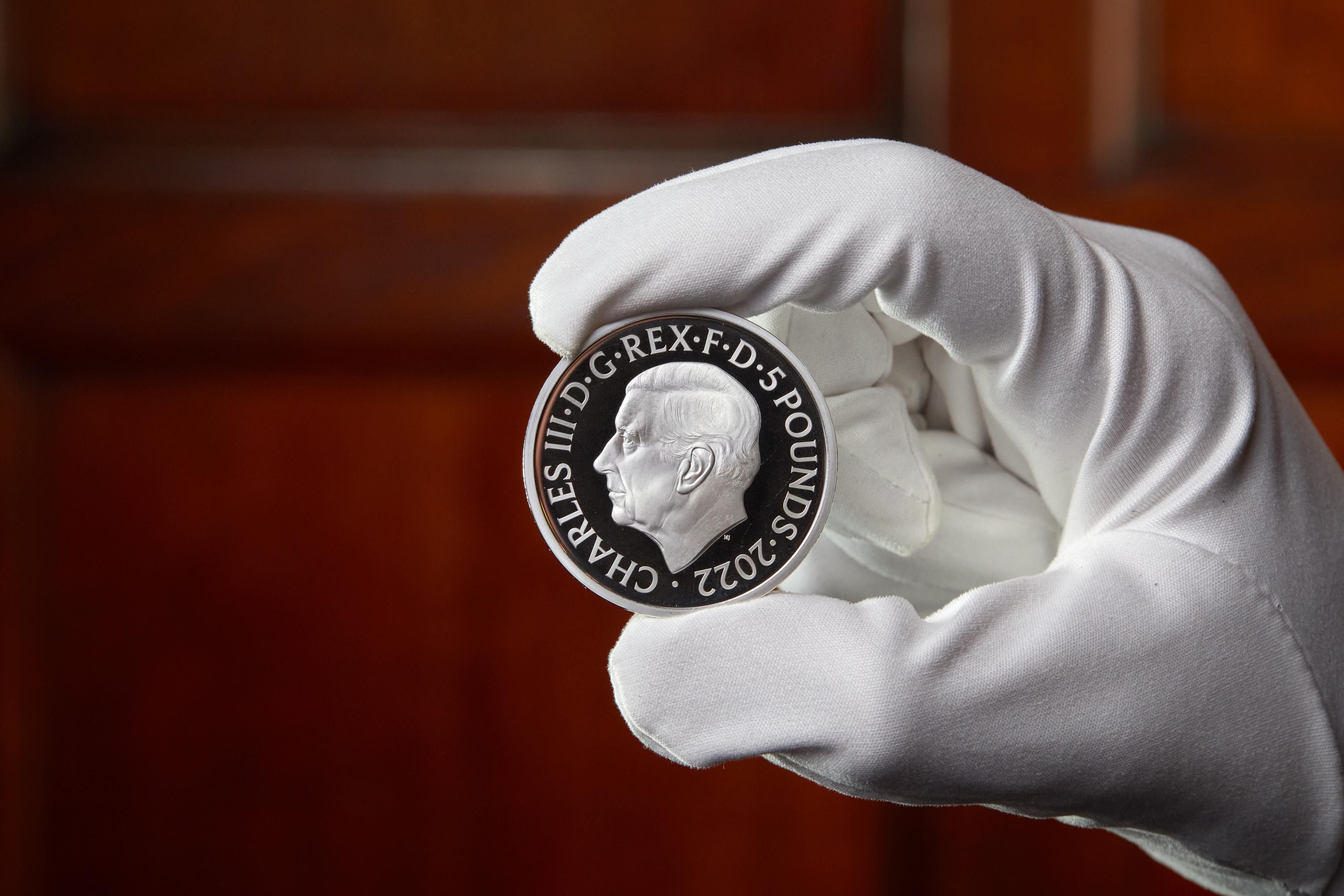First Coins Featuring Effigy Of King Charles Iii Revealed 48 Off