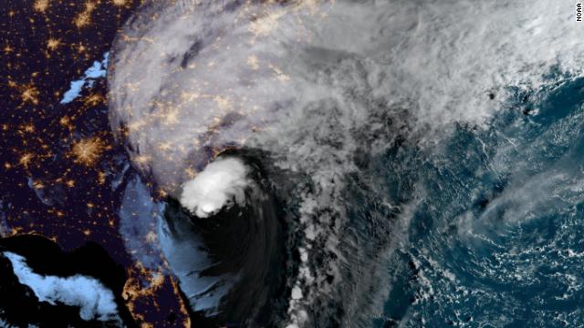 Gemist Category 1 Hurricane Ian Makes Landfall In South Carolina 1944