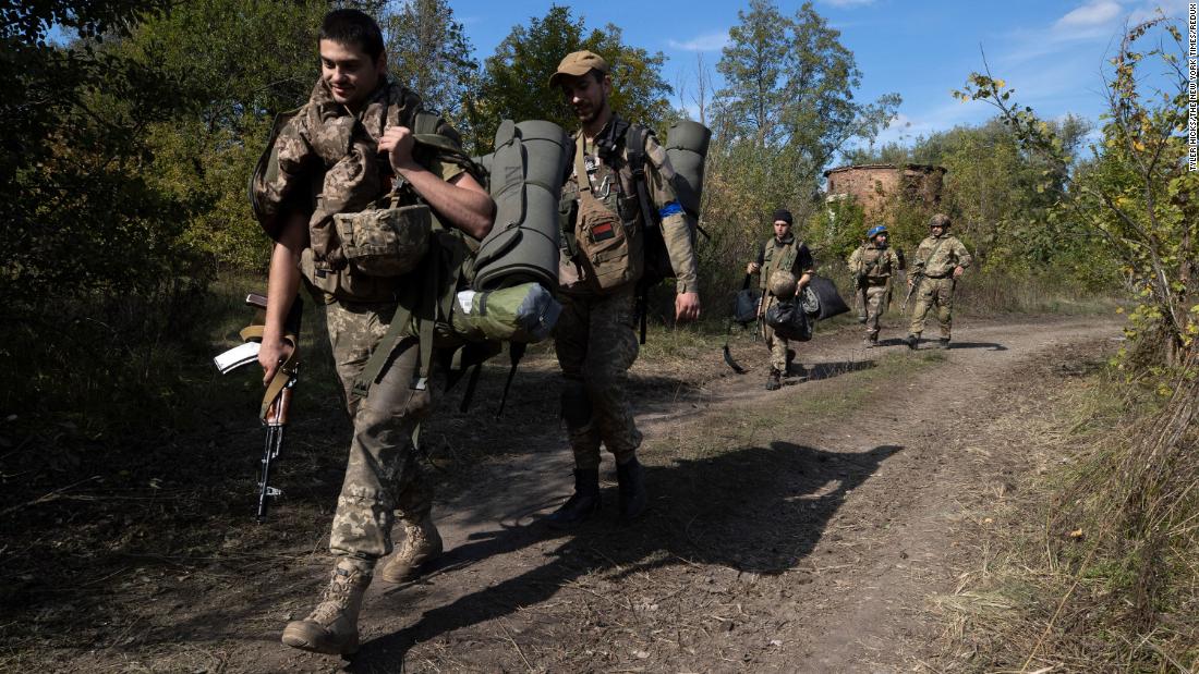 Russian officials criticize retreat from key Donetsk city after Putin annexed region