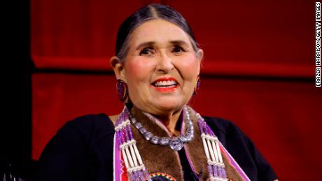 Actress and activist Sacheen Littlefeather was blacklisted from the entertainment industry after refusing Marlon Brando&#39;s 1973 Oscar on his behalf. 
