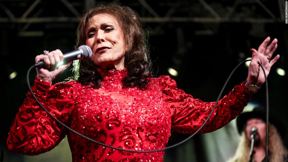 &lt;a href=&quot;https://www.cnn.com/2022/10/04/entertainment/loretta-lynn-obit/index.html&quot; target=&quot;_blank&quot;&gt;Loretta Lynn,&lt;/a&gt; the &quot;Coal Miner&#39;s Daughter&quot; whose gutsy lyrics and twangy, down-home vocals made her a queen of country music for seven decades, died October 4 at the age of 90.