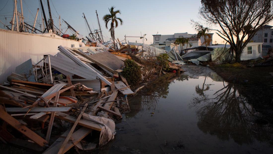 October 5, 2022 Hurricane Ians follows in Florida