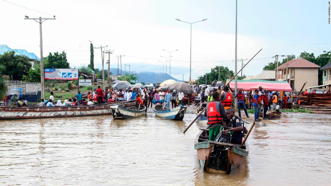 Hundreds killed in Nigeria floods, more than 1.4 million displaced