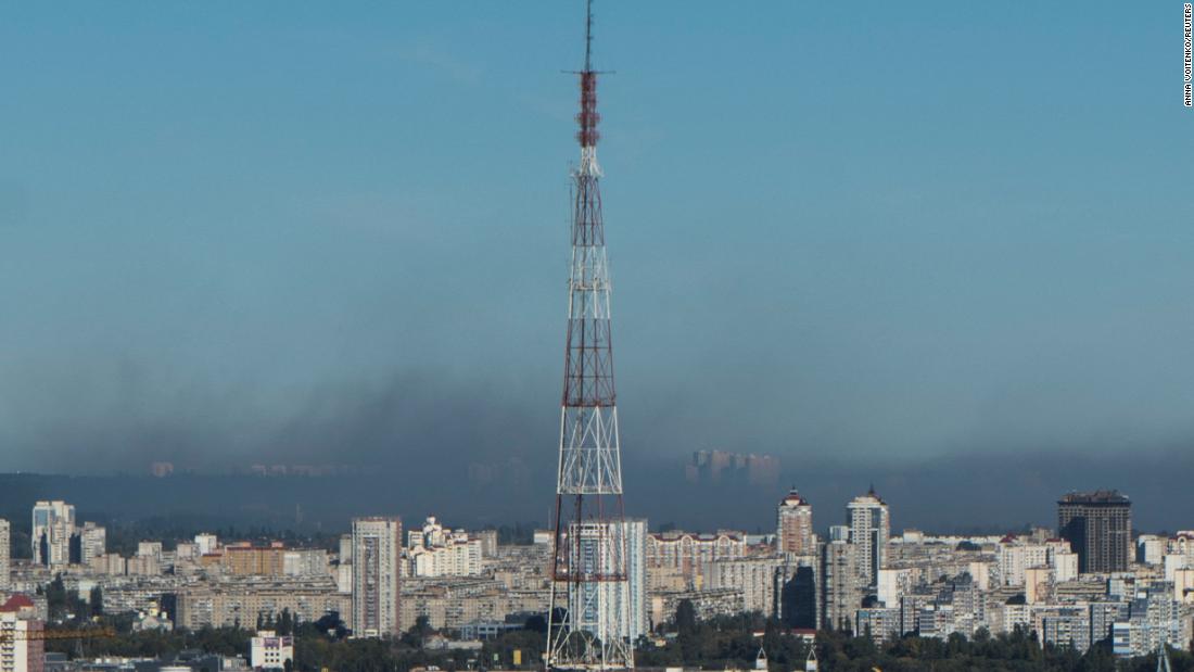 Russia launches further missile attacks in Ukraine