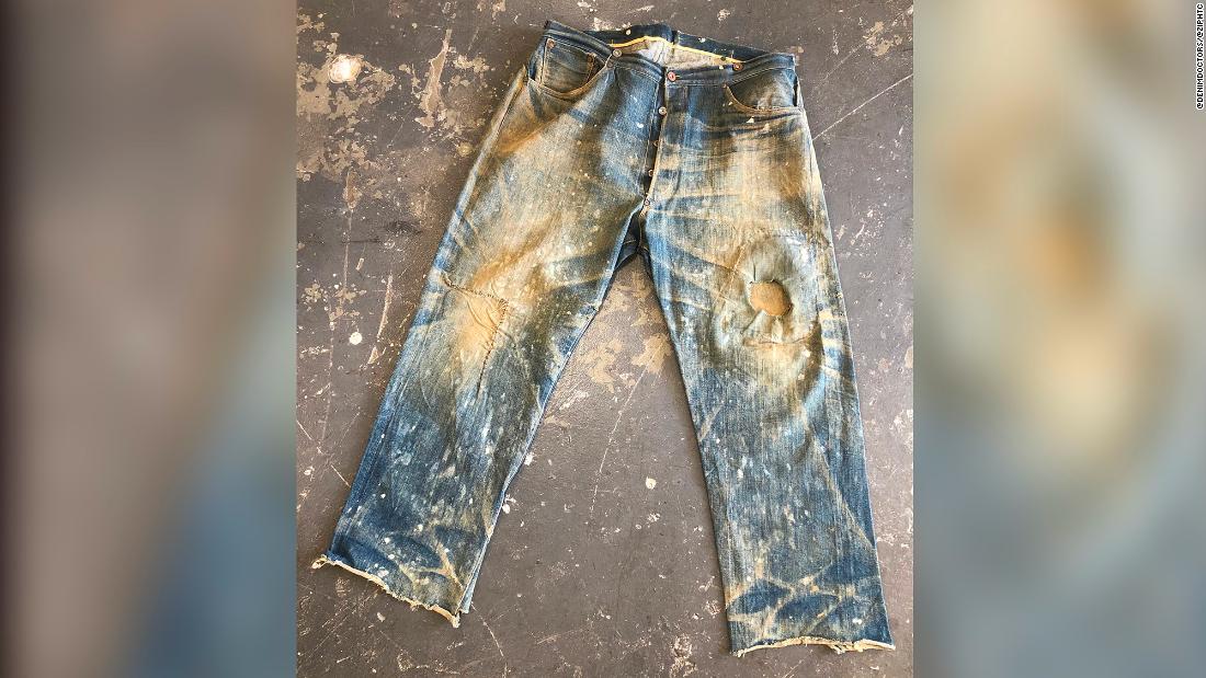Afwijzen intellectueel Erfgenaam 19th-century Levi's jeans found in mine shaft sell for over $87,000 - CNN  Style