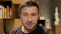 221015204641 glukhovsky vpx hp video Russian author blasts Putin for 'ruining' peace with Ukraine