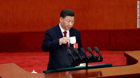 Related video: Here&#39;s why Xi&#39;s subtle gesture during speech worries people
