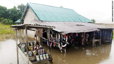 More than 600 killed in Nigeria&#39;s worst flooding in a decade 