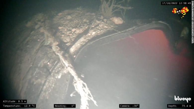 Underwater video shows Nord Stream 1 damage (October 2022)